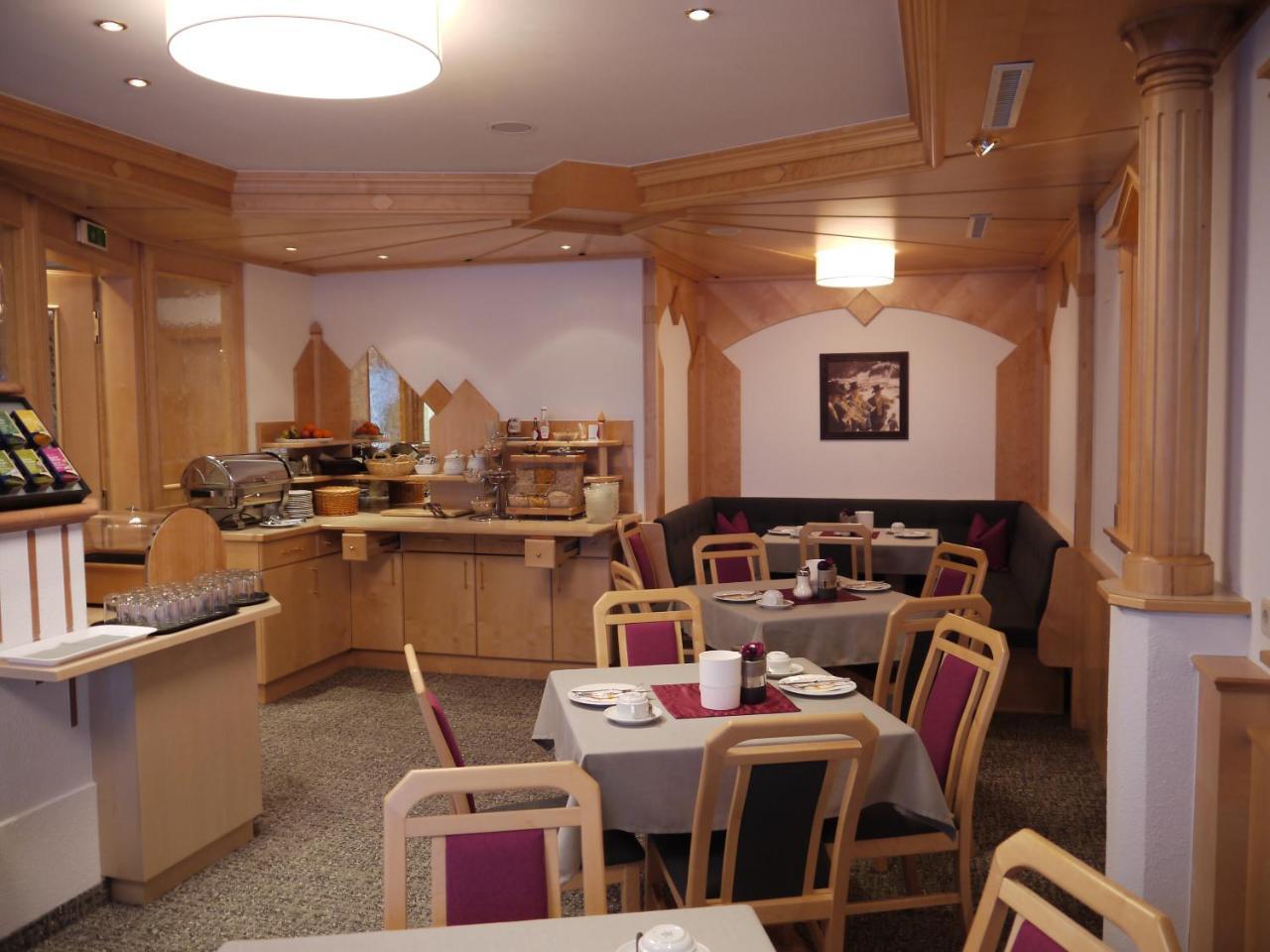 Hotel Garni Subretta อิสชเกิล ภายนอก รูปภาพ