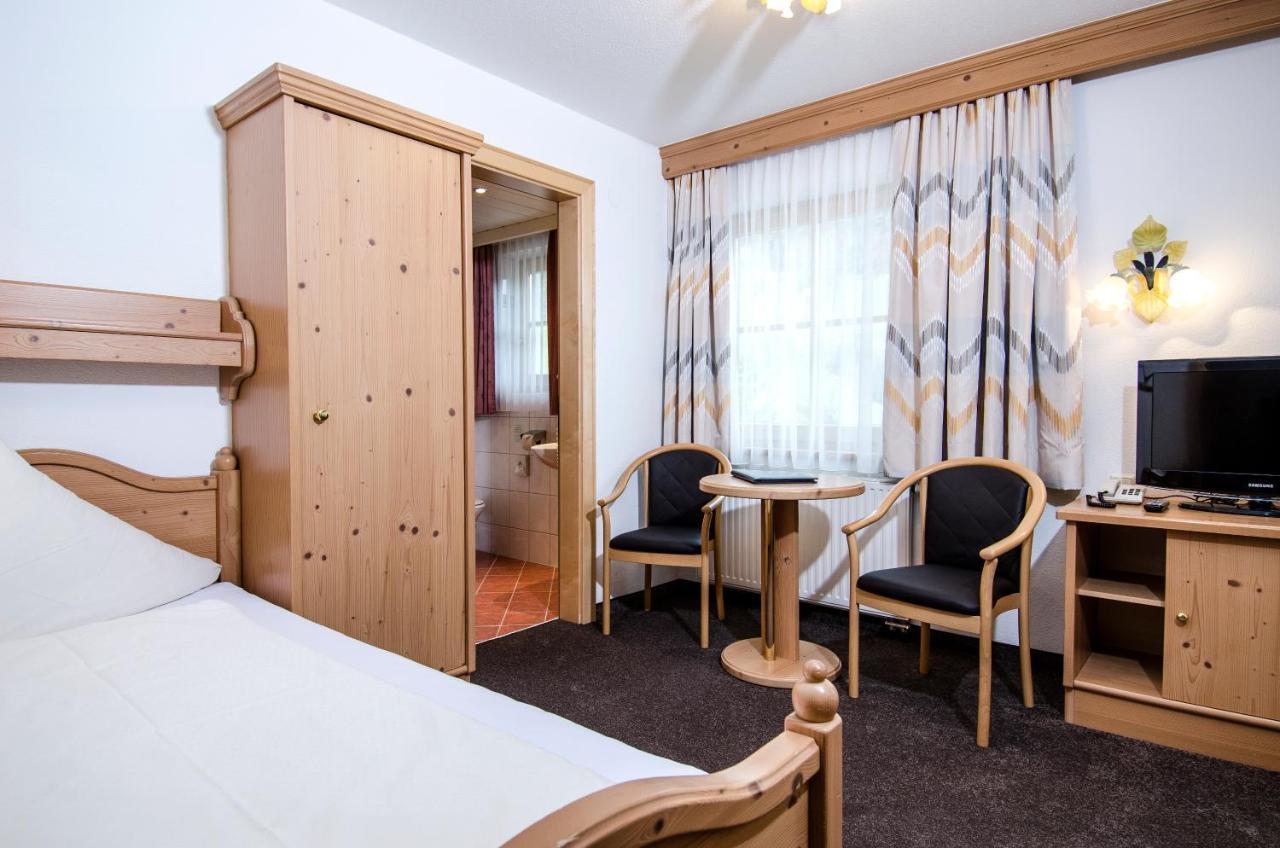 Hotel Garni Subretta อิสชเกิล ภายนอก รูปภาพ